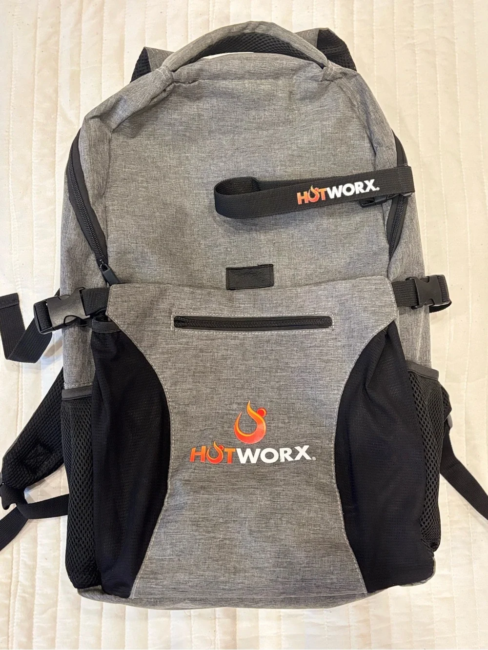 HOTWORX Yoga Mat Backpack Bag Gray Hot Yoga Pilates Cycling Strap Zip Up Pockets